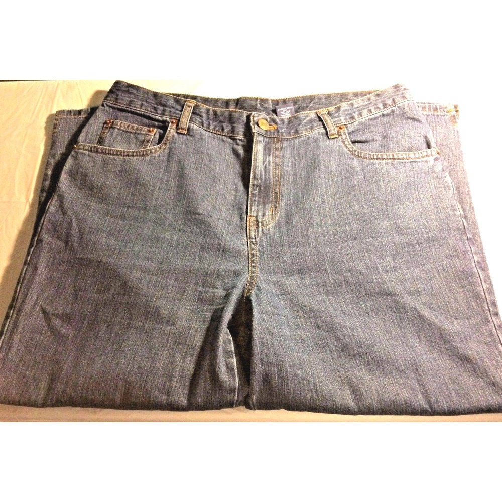 Bill Blass Jeans Capri Pants Size 12 100% Cotton Denim  womens